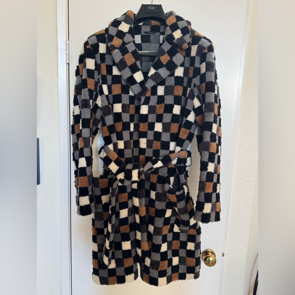 Fendi Fall 2017-2018 Checkered Shearling Coat